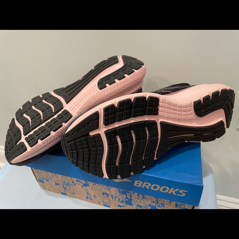 NIB Brooks Glycerin 13 Running Shoes Black/Pink - Picture 3 of 5